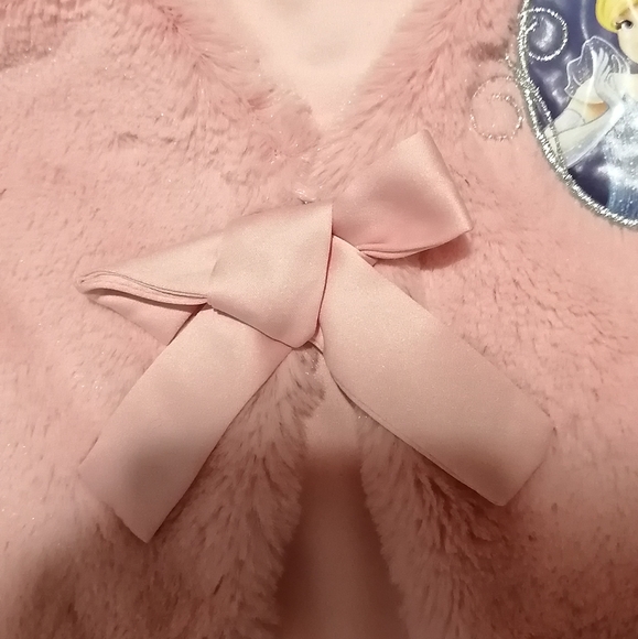 🔥SALE🔥 Disney Princess Girl's Cinderella 3 Pc Outfit NWT Sizes (2T), (3T) & 4T - Picture 11 of 12